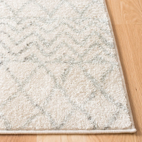 Safavieh Tulum 4'-0" x 6'-0" Rug in Ivory / Grey