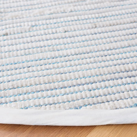Safavieh Montauk 6'-0" x 6'-0" Rug in Turquoise / Ivory