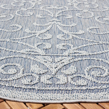 Safavieh Global 6'-7" x 6'-7" Rug in Blue / Grey