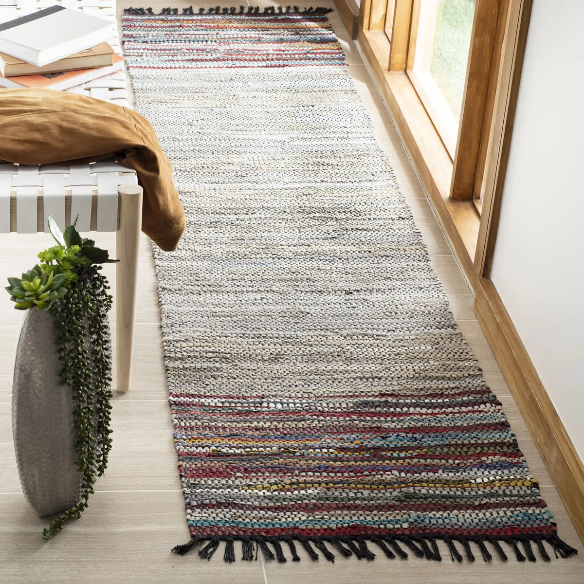 Safavieh Vintage Leather 2'-3" x 6'-0" Rug in Beige / Multi