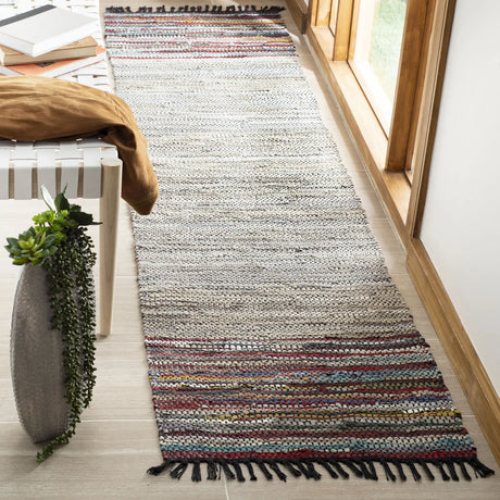 Safavieh Vintage Leather 2'-3" x 6'-0" Rug in Beige / Multi