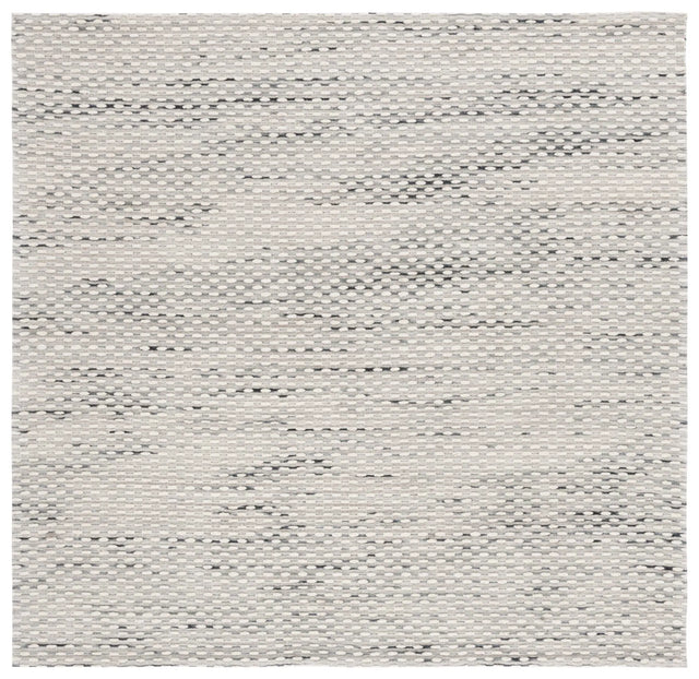 Safavieh Marbella 6'-0" x 6'-0" Rug in Beige / Blue