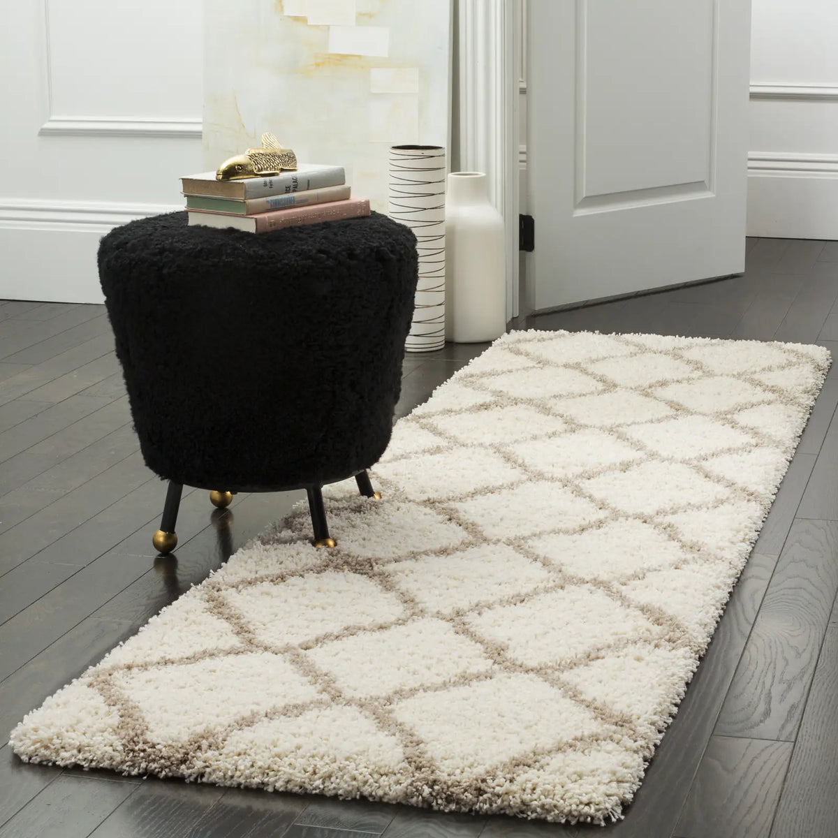Safavieh Hudson Shag 2'-3" x 10'-0" Rug in Ivory / Beige