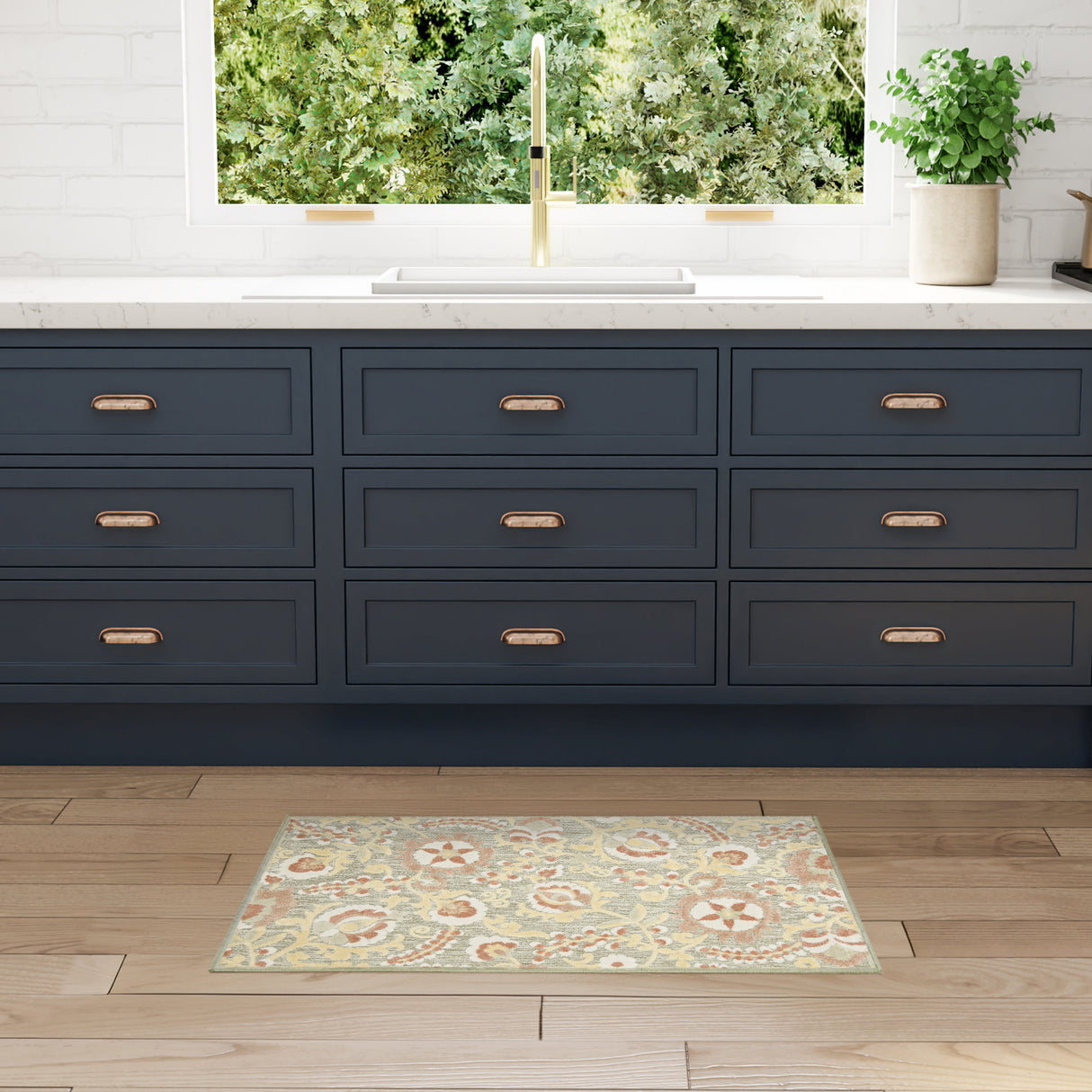 Nourison Aloha ALH17 Machine Made Sage, Rose Rug