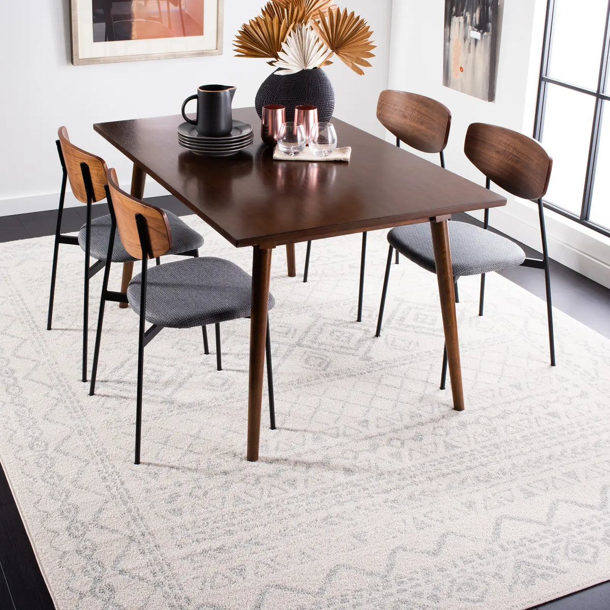 Safavieh Tulum 10'-0" x 13'-0" Rug in Ivory / Light Grey