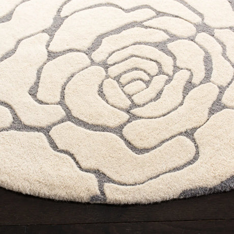 Safavieh Cambridge 6'-0" x 6'-0" Rug in Dark Grey / Ivory