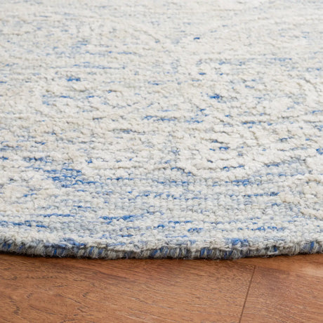 Safavieh Precious 6'-0" x 6'-0" Rug in Blue / Ivory
