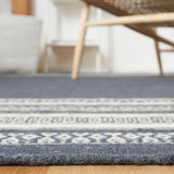 Safavieh Dhurries 5'-0" x 8'-0" Rug in Dark Grey