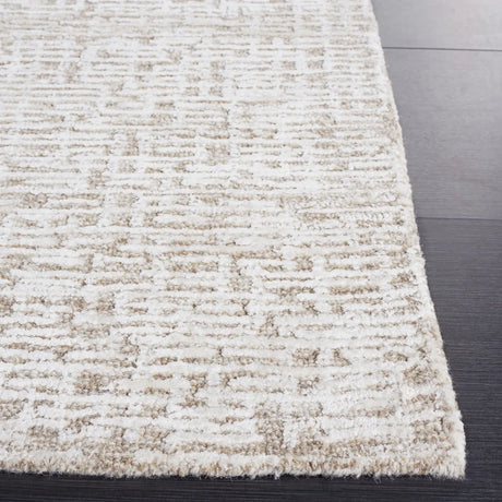 Safavieh Glamour 4'-0" x 6'-0" Rug in Natural / Ivory