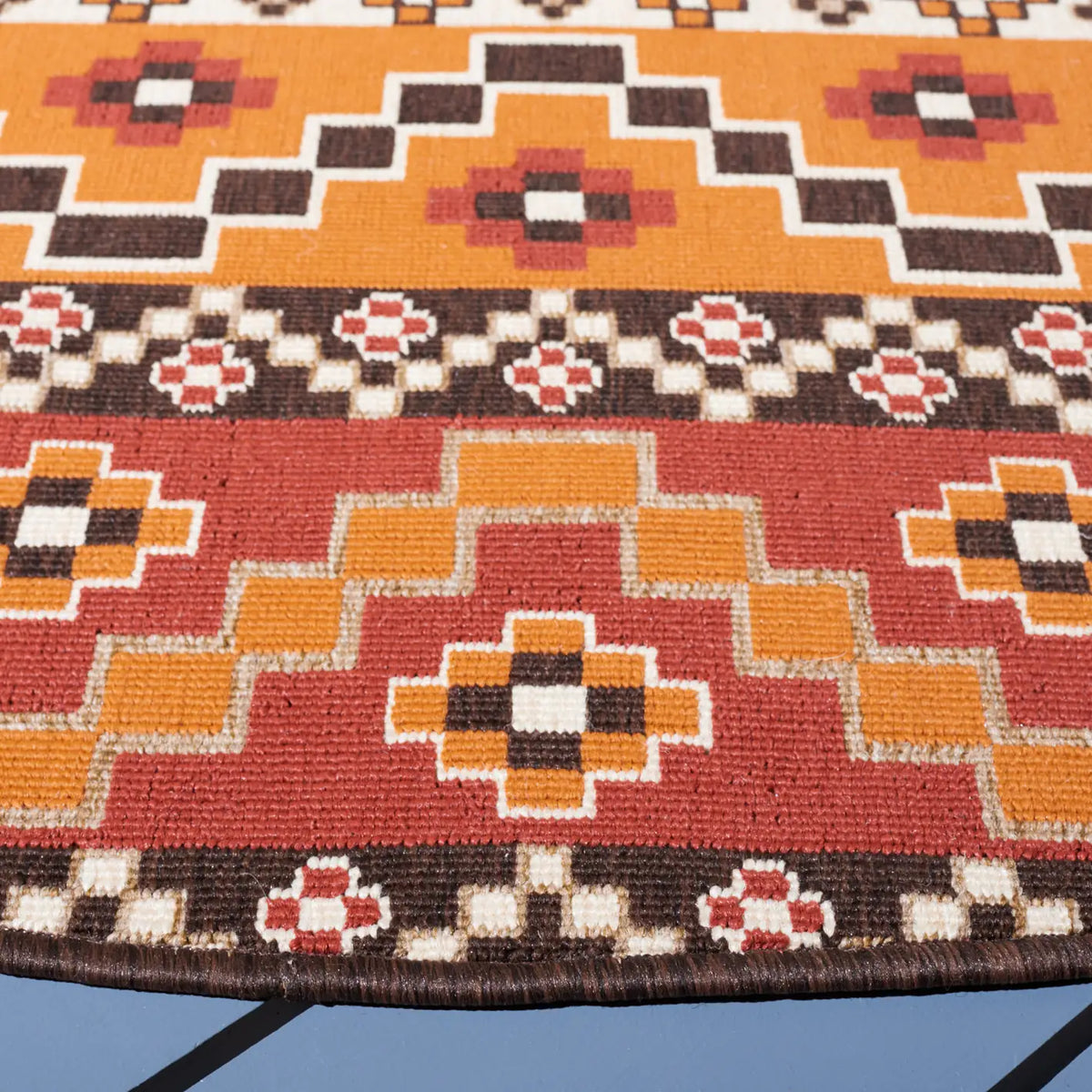 Safavieh Veranda 6'-7" x 6'-7" Rug in Rust / Red