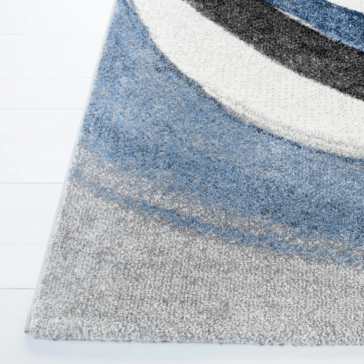 Safavieh Hollywood 4'-0" x 6'-0" Rug in Grey / Blue