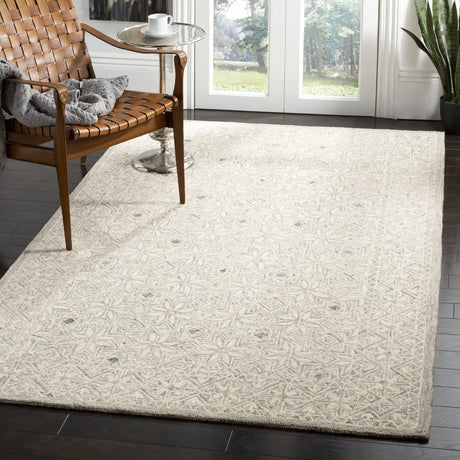 Safavieh Micro-Loop 5'-0" x 8'-0" Rug in Silver / Ivory