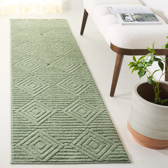Safavieh Selena 2'-2" x 8'-0" Rug in Green