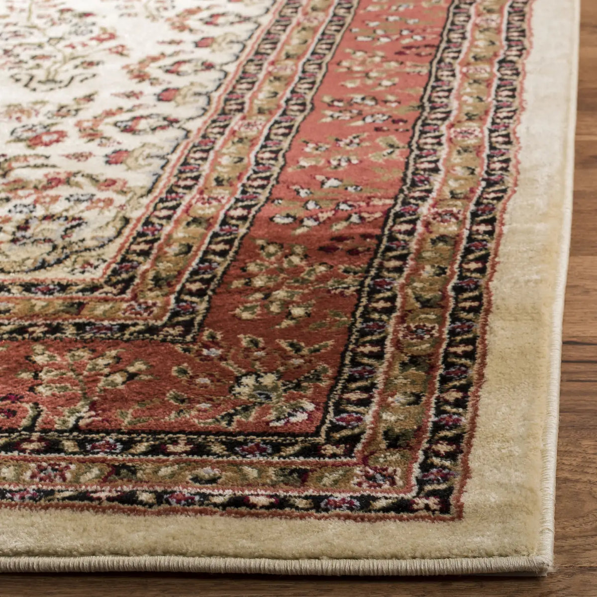 Safavieh Lyndhurst 4'-0" x 6'-0" Rug in Ivory / Rust