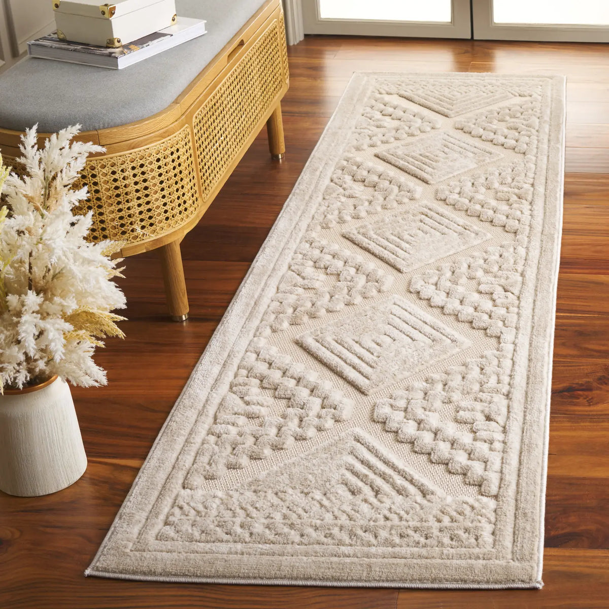 Safavieh Selena 2'-2" x 8'-0" Rug in Beige