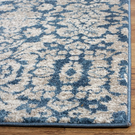 Safavieh Sofia 4'-0" x 5'-7" Rug in Blue / Beige