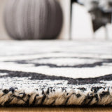 Safavieh Aspen 5'-0" x 8'-0" Rug in Charcoal / Black