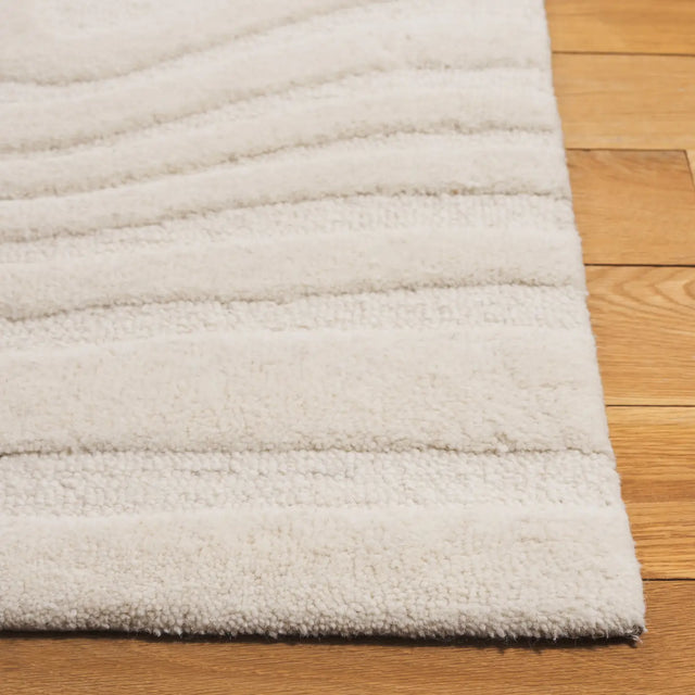 Safavieh Mykonos 4'-0" x 6'-0" Rug in Ivory