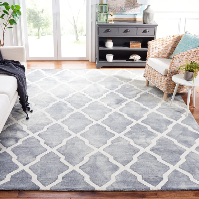 Safavieh Dip Dye 10'-0" x 14'-0" Rug in Grey / Ivory