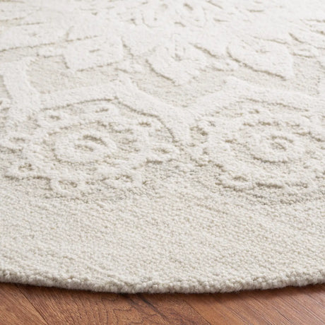Safavieh Blossom 6'-0" x 6'-0" Rug in Ivory / Grey