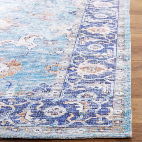 Safavieh Saffron 4'-0" x 6'-0" Rug in Aqua / Navy