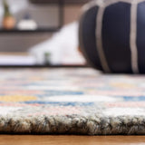 Safavieh Aspen 4'-0" x 6'-0" Rug in Grey / Pink