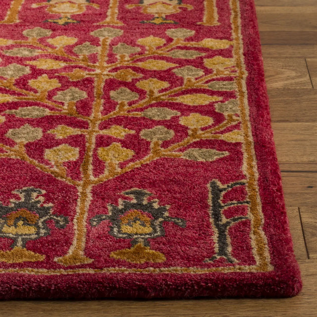 Safavieh Heritage 4'-0" x 6'-0" Rug in Red / Multi