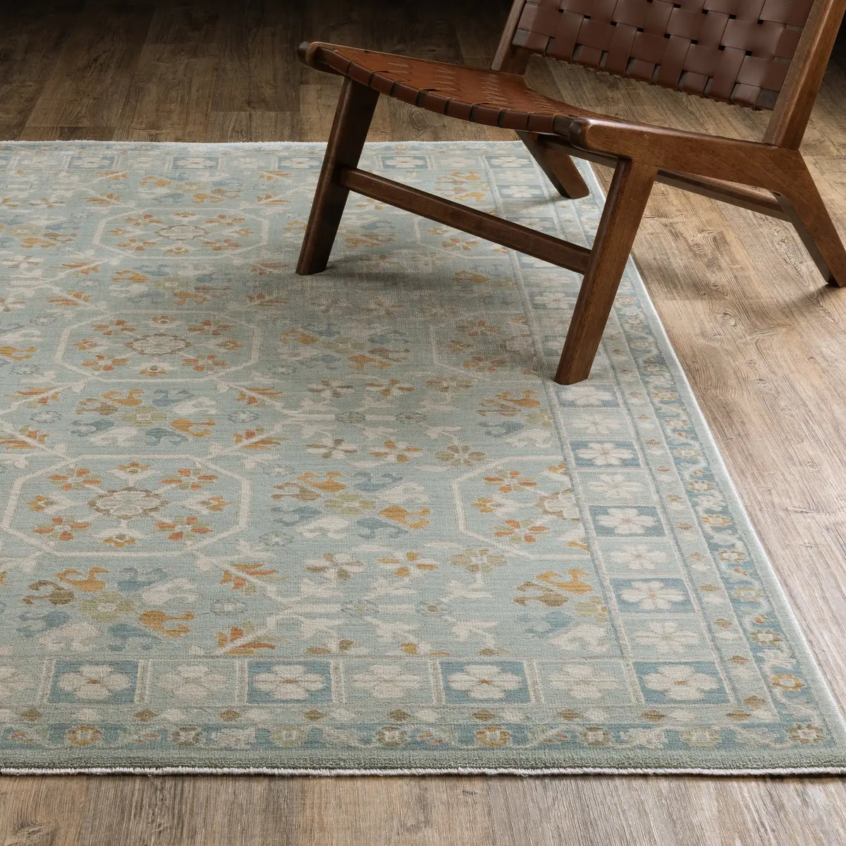Oriental Weavers Sphinx Maeve MAE14 Grey Rugs - angle/detail