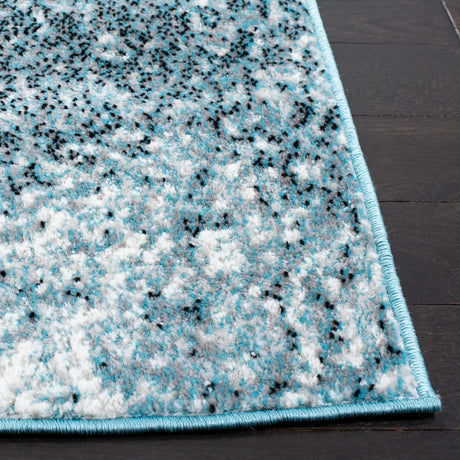 Safavieh Skyler 4'-0" x 6'-0" Rug in Silver / Blue