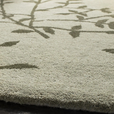 Safavieh Soho 6'-0" x 6'-0" Rug in Green / Multi