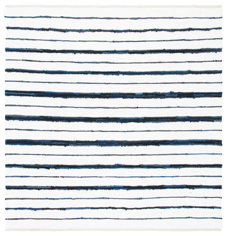 Safavieh Montauk 6'-0" x 6'-0" Rug in Navy / Ivory