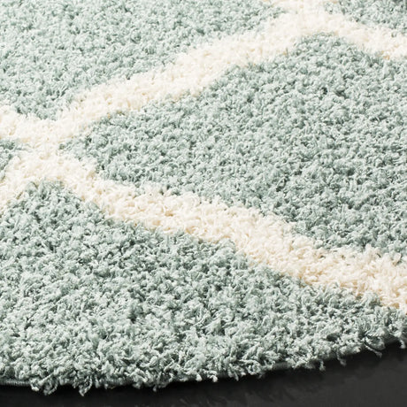 Safavieh Sgd-Dallas Shag 6'-0" x 6'-0" Rug in Seafoam / Ivory
