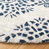 Safavieh Micro-Loop 5'-0" x 5'-0" Rug in Ivory / Blue