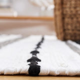 Safavieh Striped Kilim 4'-0" x 6'-0" Rug in Ivory / Black