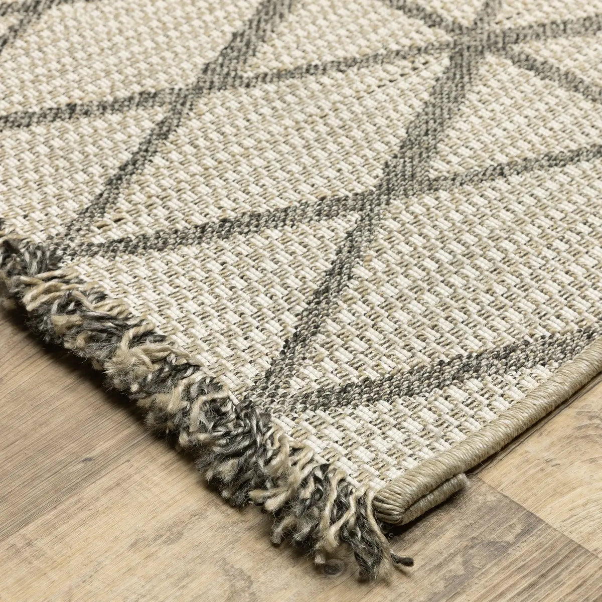 Oriental Weavers Sphinx Gillian 1331V Black Rugs - corner detail
