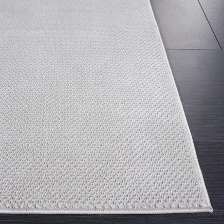 Safavieh Continental 4'-0" x 6'-0" Rug in Grey