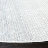 Safavieh Dream 6'-7" x 6'-7" Rug in Grey / Ivory