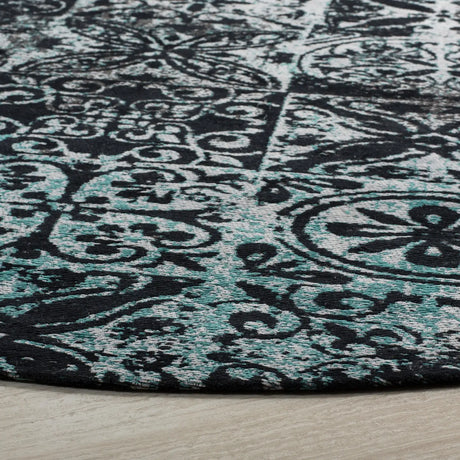 Safavieh Classic Vintage 6'-0" x 6'-0" Rug in Teal / Black