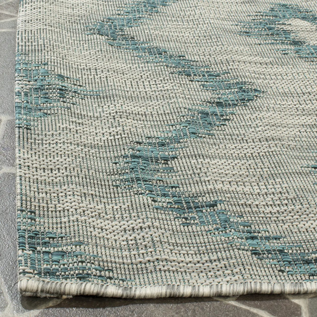 Safavieh Courtyard 5'-3" x 7'-7" Rug in Grey / Blue