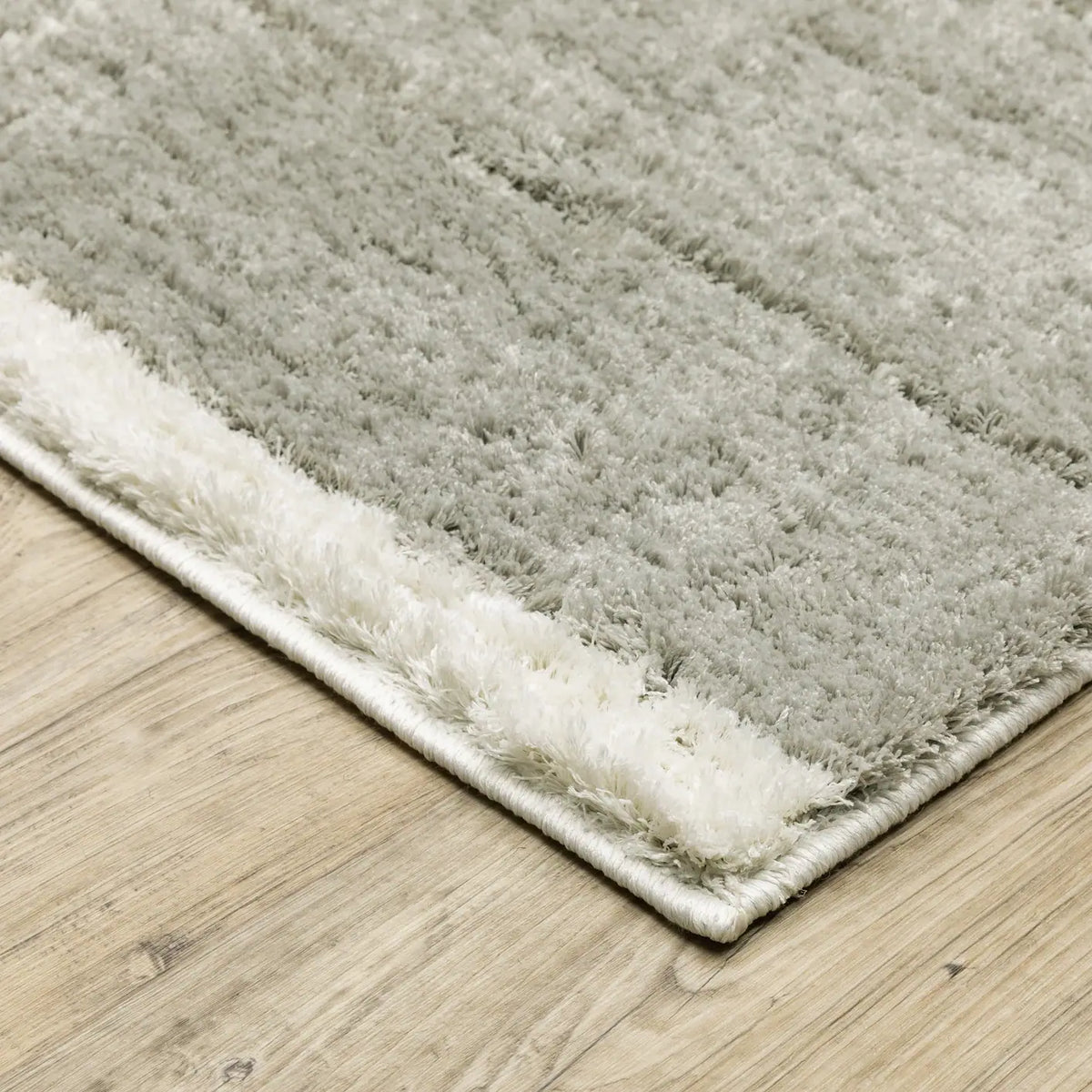 Oriental Weavers Verona 752G6 Grey/ Ivory Rug - corner detail
