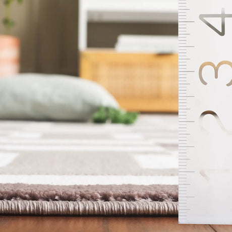 Safavieh Groove 4'-0" x 6'-0" Rug in Ivory / Beige
