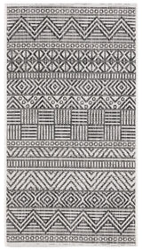 Safavieh Courtyard 2'-0" x 3'-7" Rug in Ivory / Black
