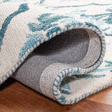 Safavieh Suzani 5'-0" x 8'-0" Rug in Ivory / Turquoise