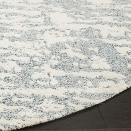 Safavieh Marbella 6'-0" x 6'-0" Rug in Blue / Ivory