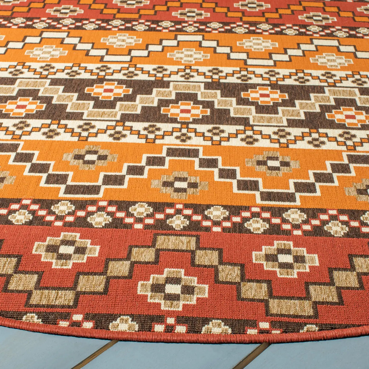 Safavieh Veranda 6'-7" x 6'-7" Rug in Red / Chocolate