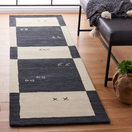 Safavieh Himalaya 2'-3" x 10'-0" Rug in Cream