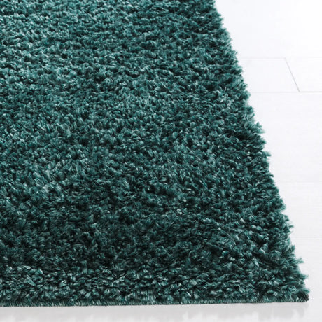 Safavieh August Shag 900 4'-0" x 6'-0" Rug in Green