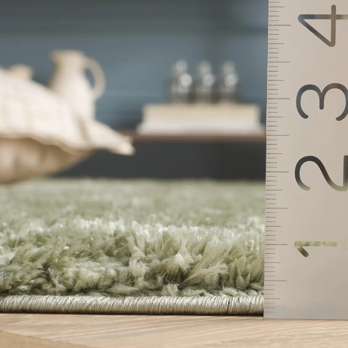 Safavieh Tahoe Shag 4'-0" x 6'-0" Rug in Sage