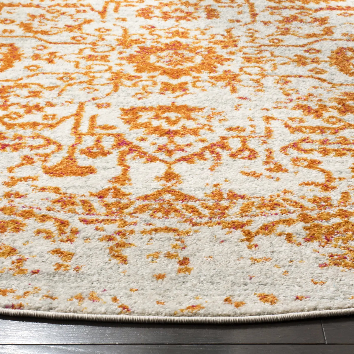 Safavieh Madison 6'-7" x 6'-7" Rug in Cream / Orange