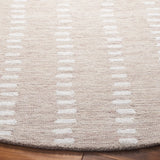 Safavieh Abstract 5'-0" x 5'-0" Rug in Beige / Ivory